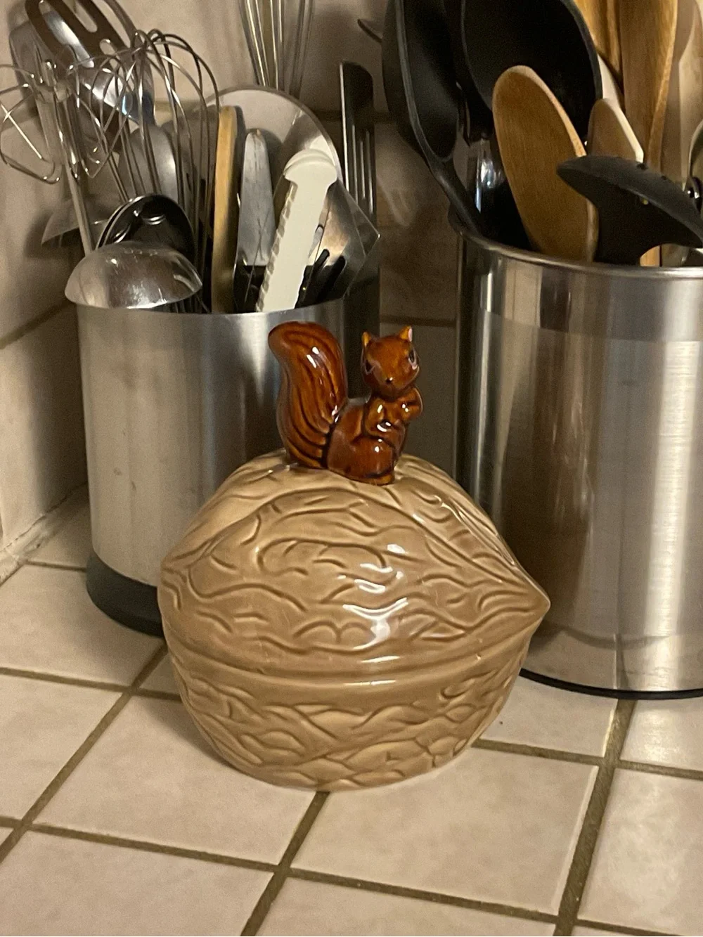 Vintage Armbee Taiwan Squirrel Nut Bowl Cookie jar Woodland Cottagecore Canister